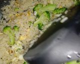 รูปขั้นตอนการทำที่ 3 ของ ข้าวผัดบล็อคโคลี่ | Broccoli Fried Rice