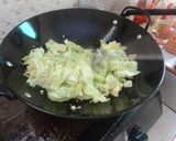 Foto langkah ke 3 dari resep Tumis Sawi Putih.
