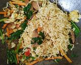 Foto langkah ke 3 dari resep Mi Pedas Campur Sisa Opor.