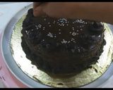 A picture of step 8 of Dark Chocolate Cake.