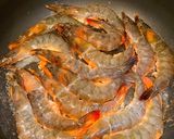 Meiling。。黑胡椒奶油蝦的食譜步驟2照片