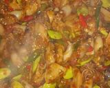 Foto langkah ke 4 dari resep Baby cumi pedas.