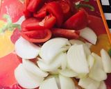 Foto del paso 1 de la receta: Filetes de Pechuga de Pollo Encebollado 🧄🧅🍅🌿