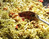 Foto langkah ke 7 dari resep Tumis Bunga Pepaya dan Ikan Teri Nasi.