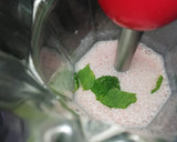 Foto del paso 2 de la receta: Batido de fresas, kumquats y hierbabuena 🍓🍊🍃