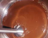 Foto del paso 5 de la receta: Bombones de chocolate con relleno de fresa 🍓 🍫