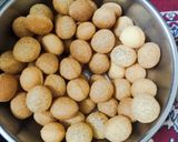 A picture of step 2 of Pani Puri.