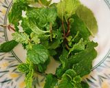 Hình bước làm 1 của món Salad Tôm Thanh Long