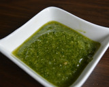 Foto del paso 1 de la receta: Ensalada de tomate, queso fresco y pesto