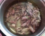 Foto langkah ke 1 dari resep Tumis cumi asin.
