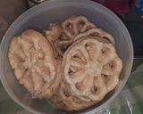 Foto langkah ke 5 dari resep Kembang Goyang Kampung.