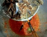 Foto langkah ke 3 dari resep Ikan Asin Sambal Goreng.