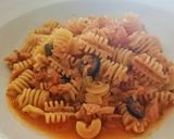 Foto del paso 7 de la receta: Radiatori en salsa de atún
