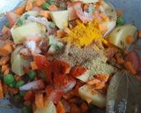 A picture of step 2 of Veggie Paneer Pulao.