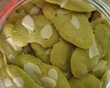 Foto langkah ke 5 dari resep Lidah kucing mamoncis(matcha almond cheese).