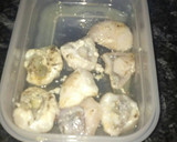 Foto del paso 1 de la receta: Cocochas de rape con almejas & salsa de ajo y perejil
