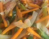 Foto del paso 1 de la receta: Arroz con carnes frías y verduras
