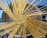 Foto langkah ke 1 dari resep Spaghetti Aglio Olio Tuna.