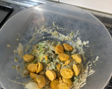 Foto del paso 1 de la receta: Huevos rellenos de aguacate