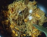 Foto langkah ke 3 dari resep Spageti Tek Tek Goreng.