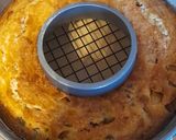 A picture of step 4 of Caramelised pear bundt cake.
