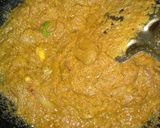 A picture of step 4 of Chicken curry with white rice.