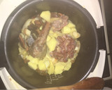 Foto del paso 2 de la receta: Níscalos con patatas y mollejas de pollo