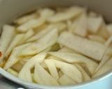 Hình bước làm 2 của món Canh Bầu Nấu Thịt Lợn Muối