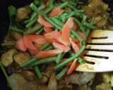 Foto langkah ke 7 dari resep Phat Phet Ayam & Udang.