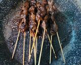 Foto langkah ke 5 dari resep Sate Sapi Teflon (Bumbu Praktis).
