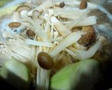 Hình bước làm 1 của món Canh mướp nấu nấm