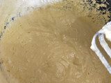 Bolu Jadul Terenak (Padat, Lembab, Tidak seret)