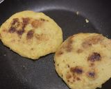 Foto del paso 1 de la receta: Arepa rellena de pescado y plátano maduro🥯🫓🥙