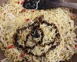 Foto langkah ke 3 dari resep Mie Goreng Bumbu Pala.