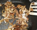 Foto langkah ke 8 dari resep Beef Steak Saus Jamur Ala Rumahan.