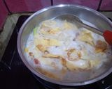 A picture of step 2 of Tom Kha with Soft Chicken Cartilage and Omelet - Keto.