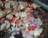 Foto langkah ke 2 dari resep Oseng Telur Pentol Akhir Bulan.