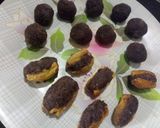 A picture of step 4 of Sesame Chocolate & dry dates balls.