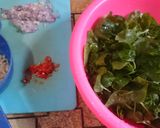 Foto langkah ke 1 dari resep Tumis Bayam Brazil.