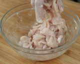 Foto langkah ke 1 dari resep Ayam Iris Rebus Chili Oil Devina Hermawan.