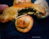 A picture of step 12 of Perad Pies (Guava Cheese Pies).