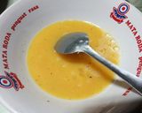 Foto langkah ke 2 dari resep Telur Orak Arik Pedas.