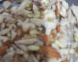 A picture of step 3 of Walnut Gajar ka Halwa.