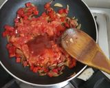 A picture of step 2 of Shakshuka.
