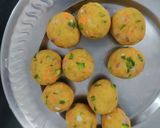 A picture of step 4 of Veg lollipop.