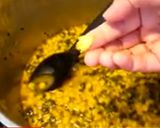 A picture of step 2 of Chaney Ki Daal Palak.