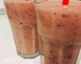 Gyümi turmix (szilva, sárgadinnye, banán, őszibarack) recept fázis 3 fotója