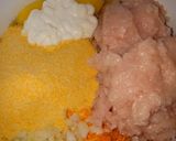 Foto langkah ke 1 dari resep Nugget ayam wortel.
