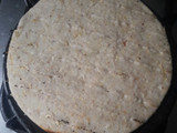 Desayuno Arepa con tomate y aguacate