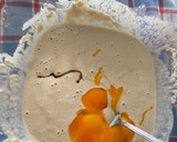 Foto del paso 3 de la receta: BizCocho saludable mármolado de vainilla y chocolate